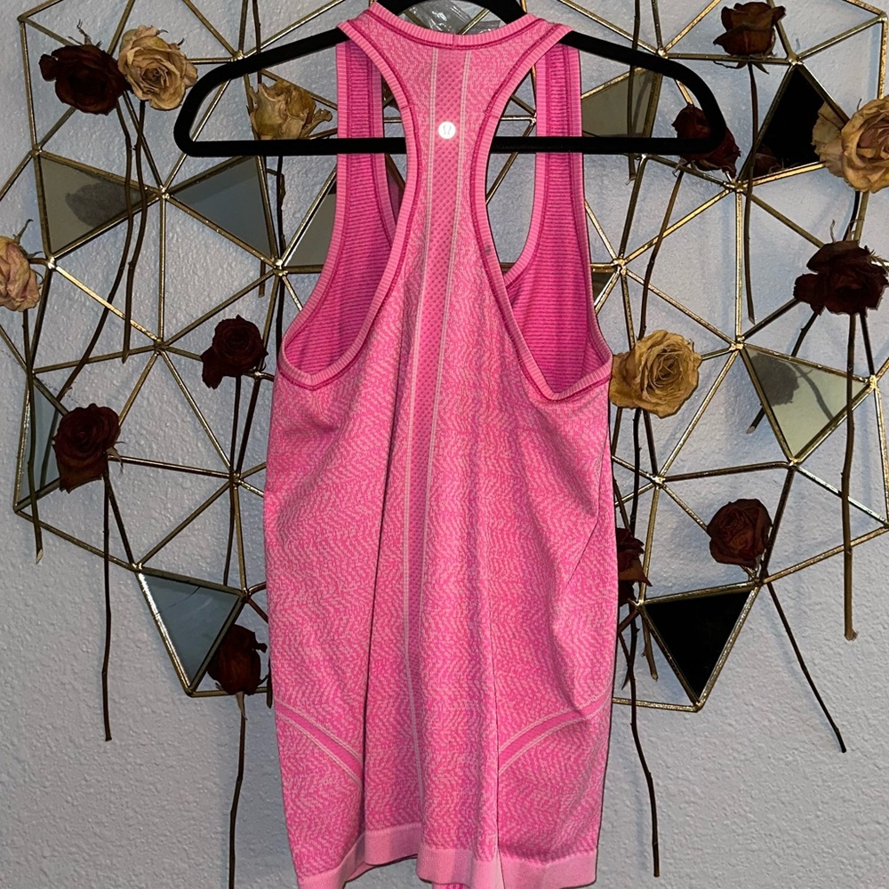 Lululemon Swiftly Tech Racerback Tank Top - Picture 2 of 3